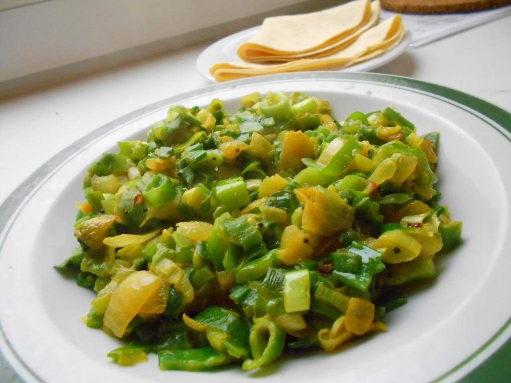 Spring onions sautéed with Chickpea flour