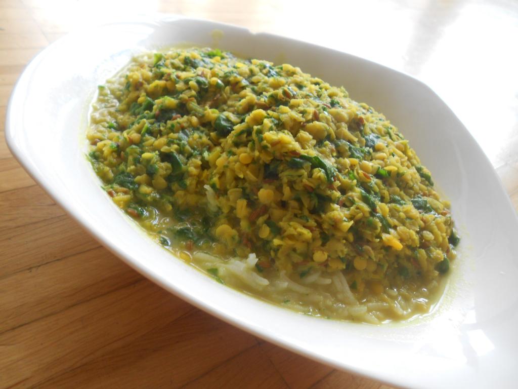 Linsen & Spinach soup (Palak Daal) with rice